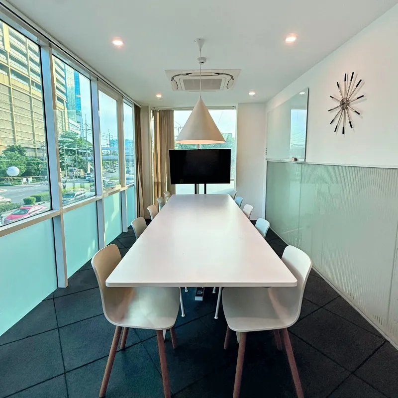Long Table meeting room at Atlas Workspace